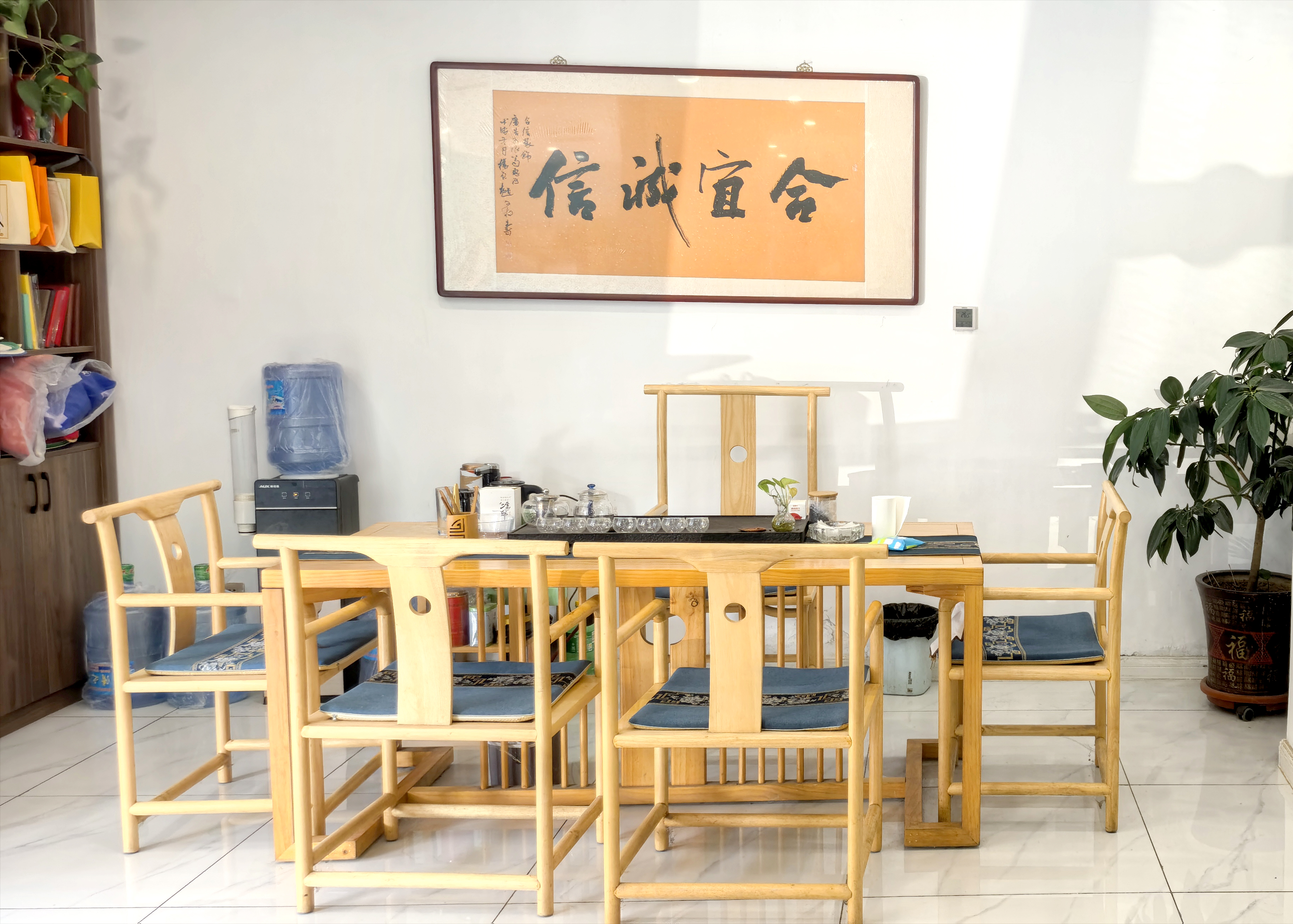 合信广告装饰店面